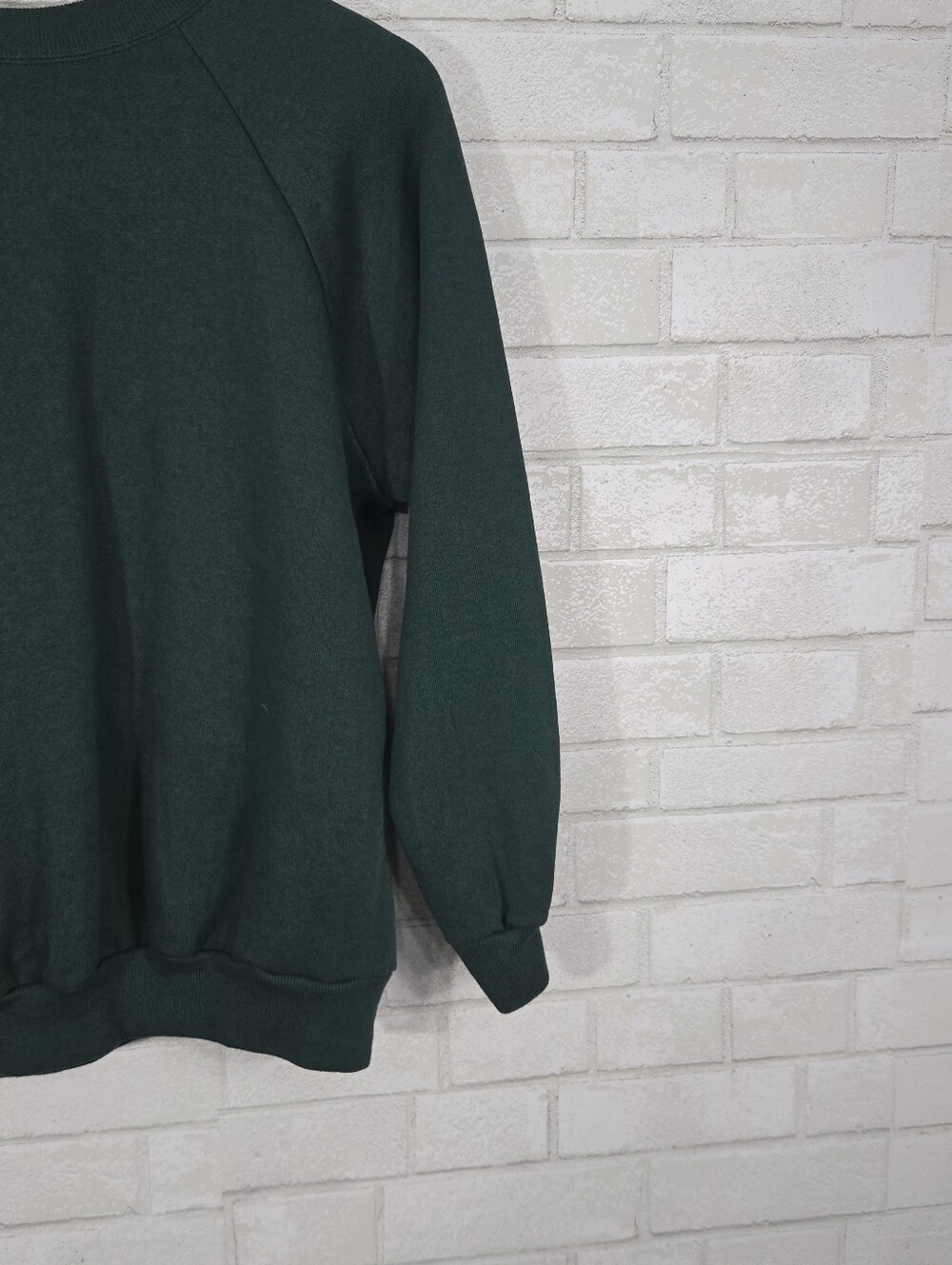 Hanes dark green crew-neck sweatshirt - Picture 9 of 14